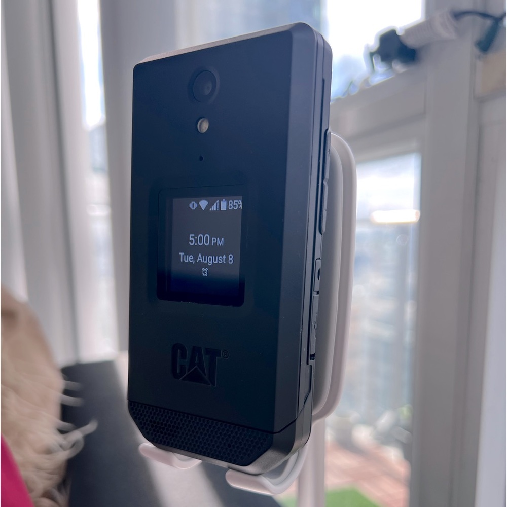 CAT Caterpillar S22 Flip Clamshell Phone